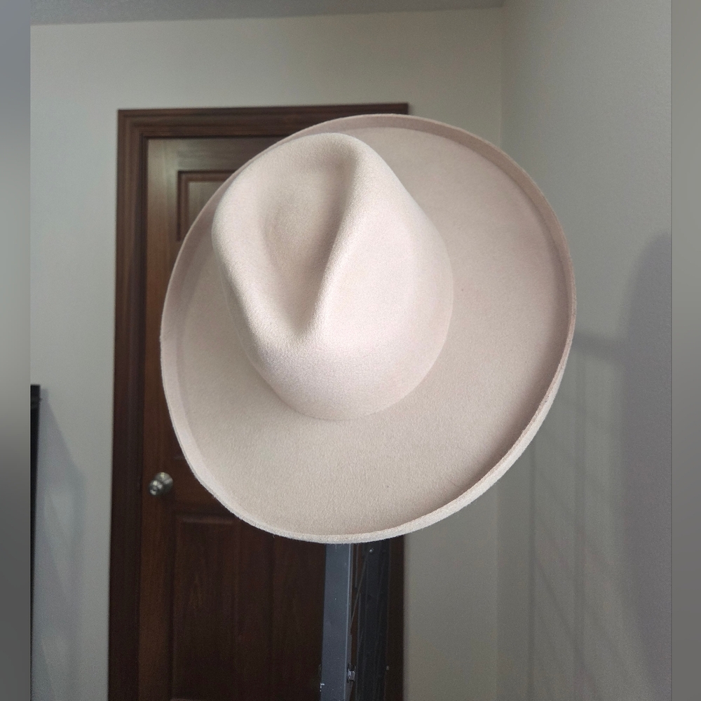 NWT Anthropologie Tan Hat With Brim